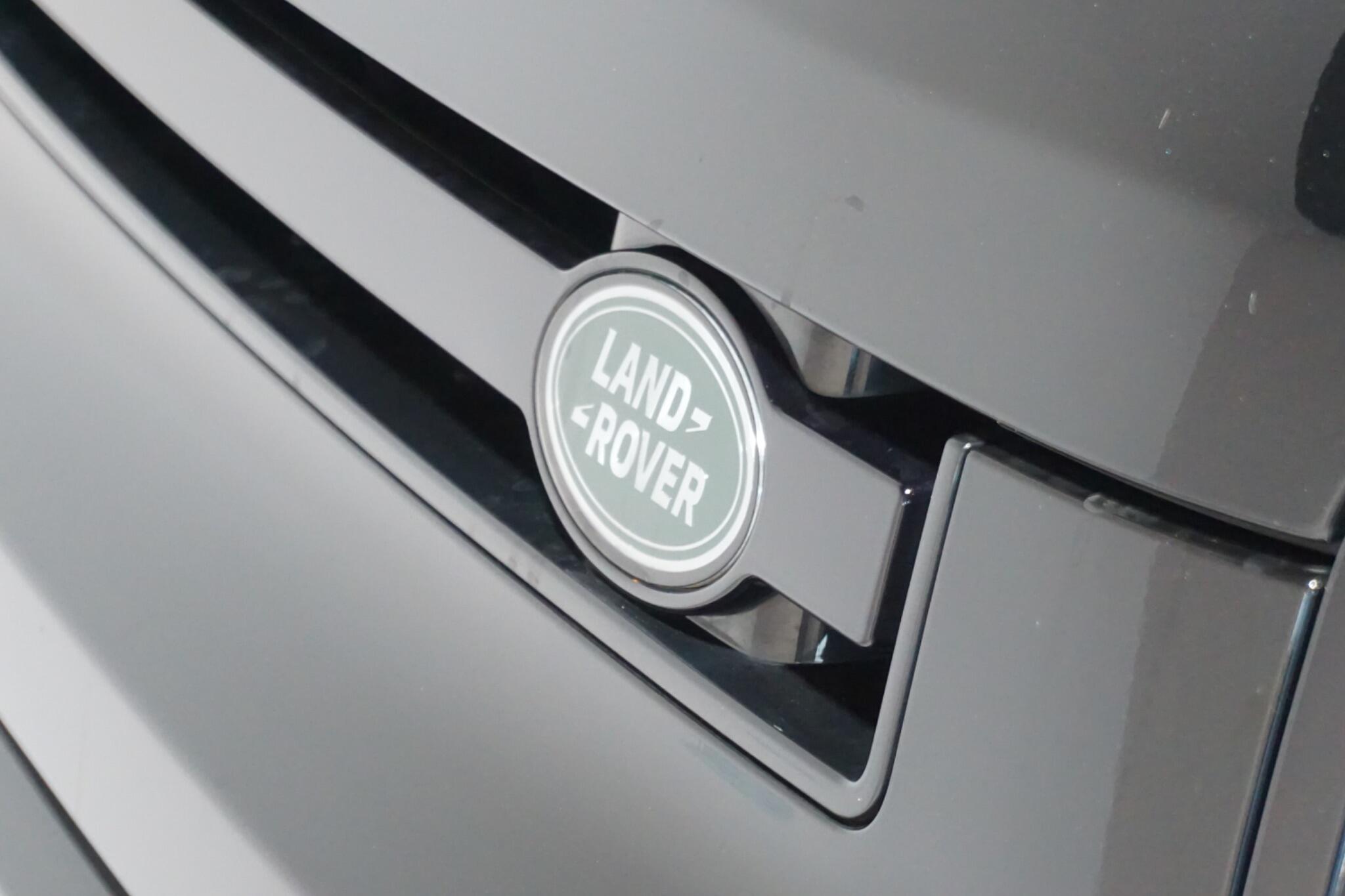 Land Rover Defender 90 3.0 D250 MHEV Hard Top SUV 3dr Diesel Auto 4WD SWB Euro 6 (s/s) (250 ps)